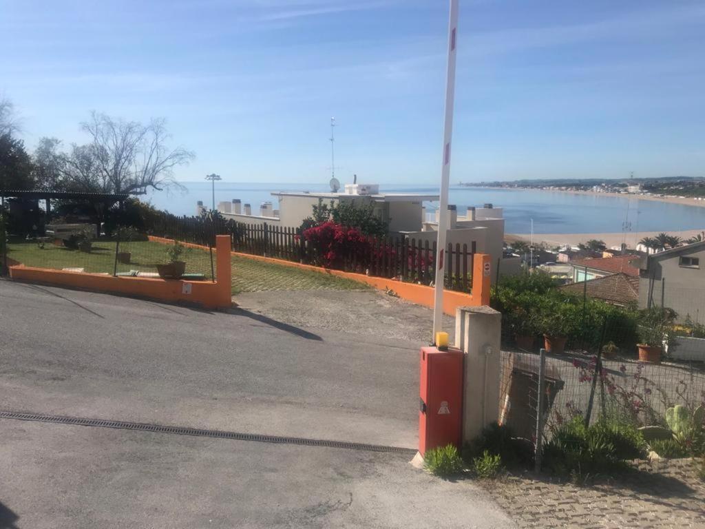 Casa Linda, A Due Passi Dal Mare Apartment Numana Bagian luar foto