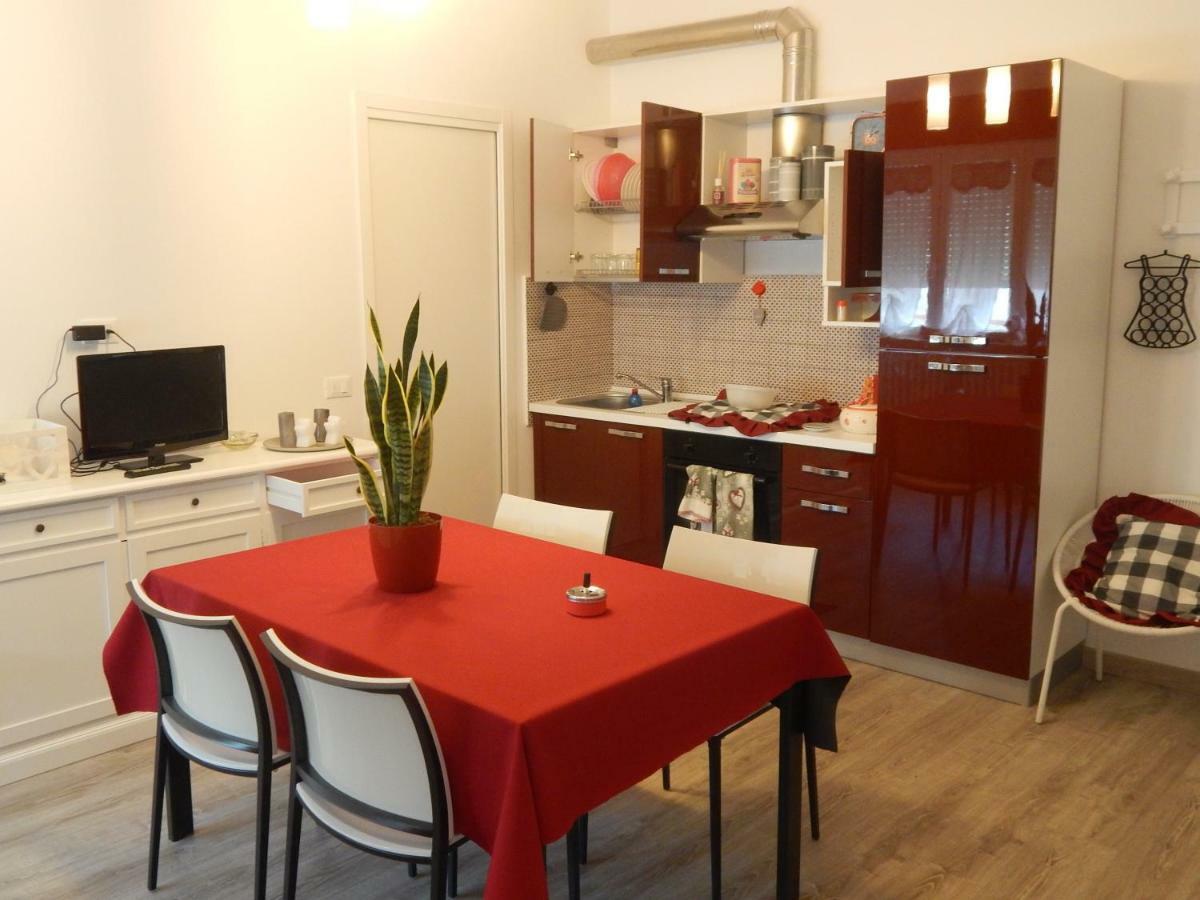 Casa Linda, A Due Passi Dal Mare Apartment Numana Bagian luar foto